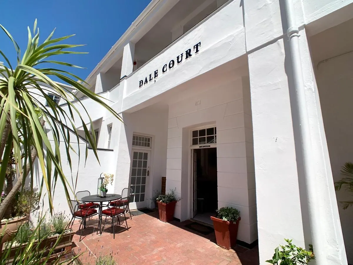 Dale Court Guest House Le Cap