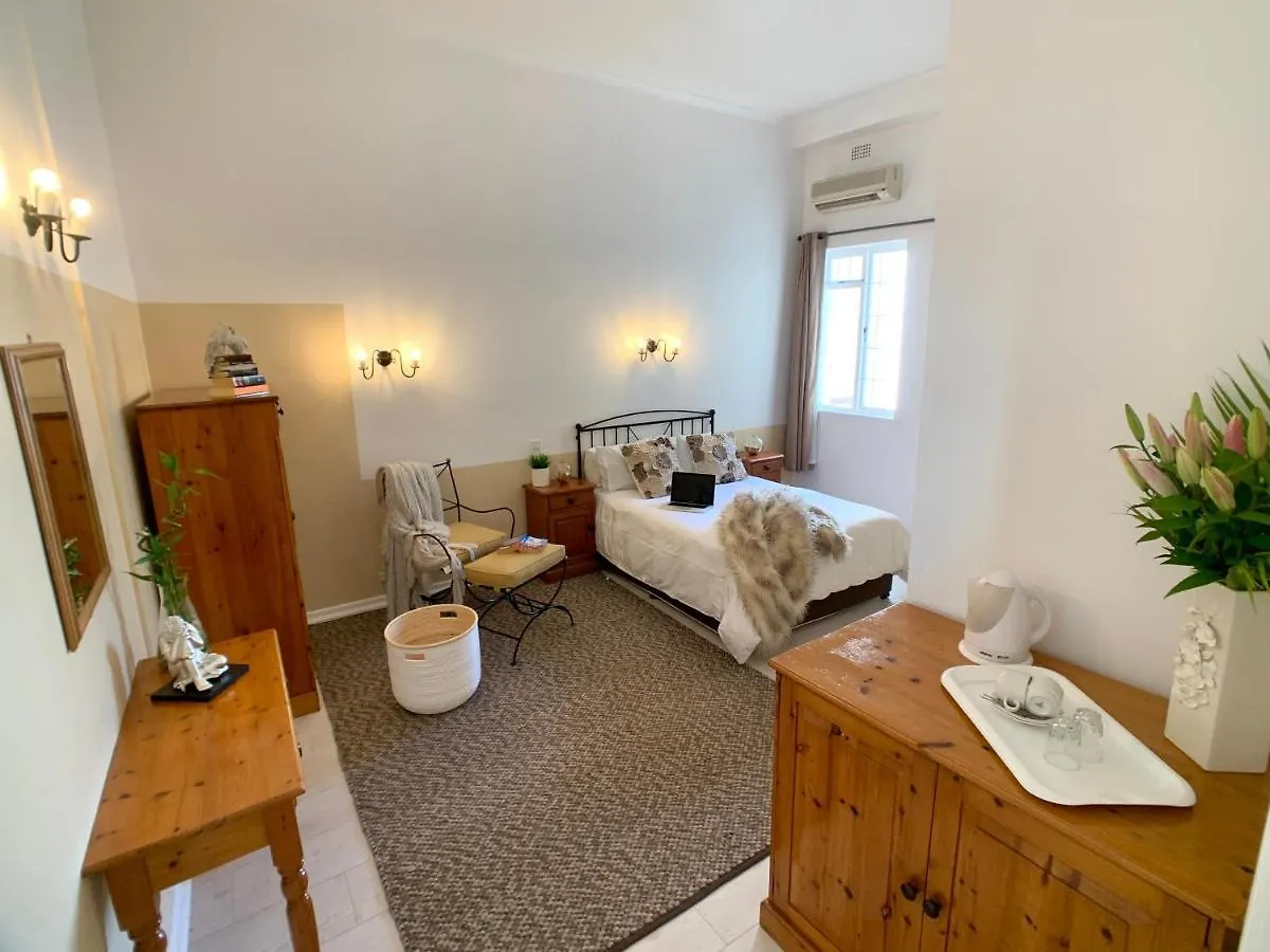 Dale Court Guest House Cape Town